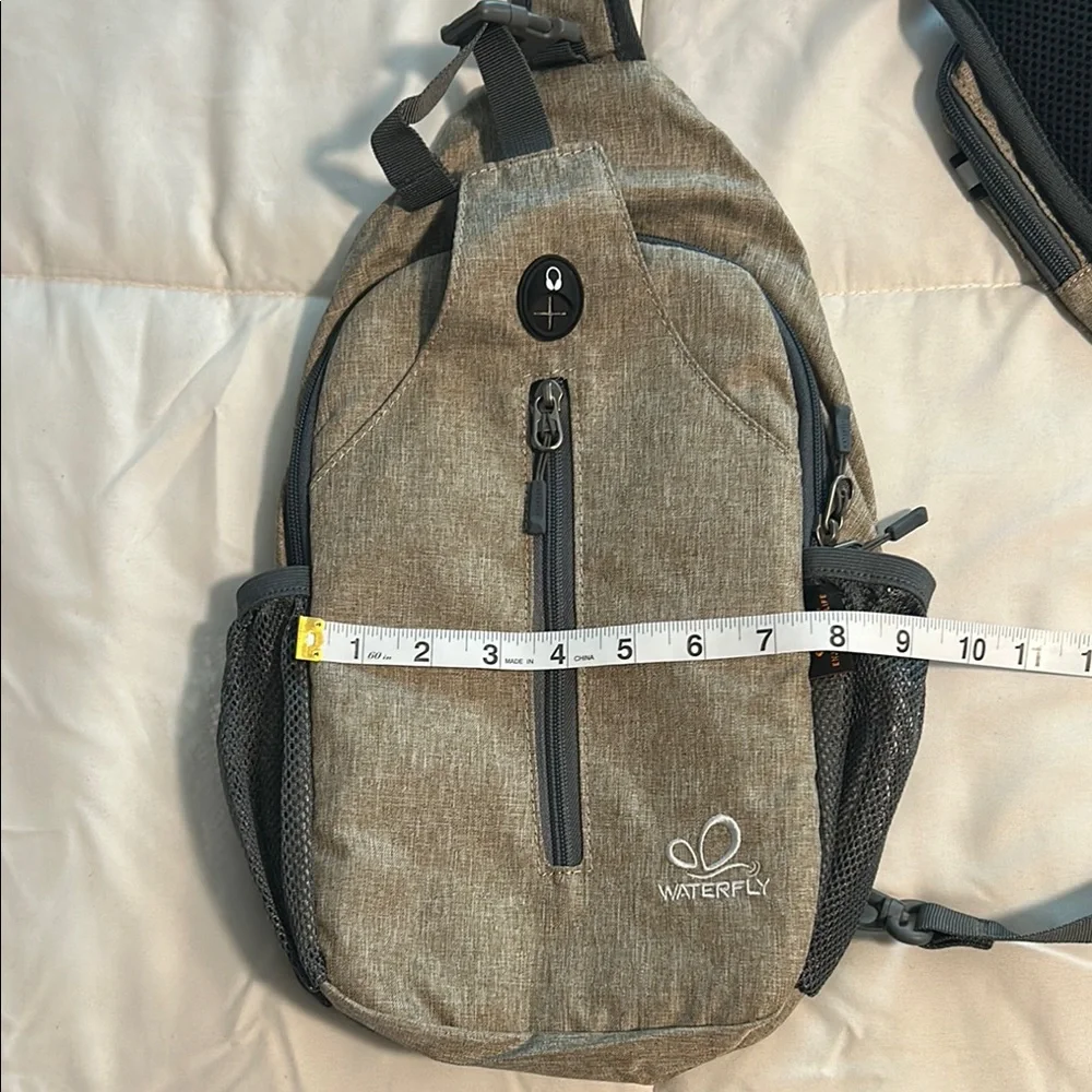 Black and Tan Crossbody Bag with Slim Profile and Minimalist Design NWOT - Picture 3 of 8